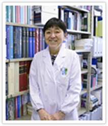 化学科 教授 西本 右子