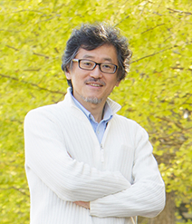 情報科学科 学科主任 田中 賢 教授